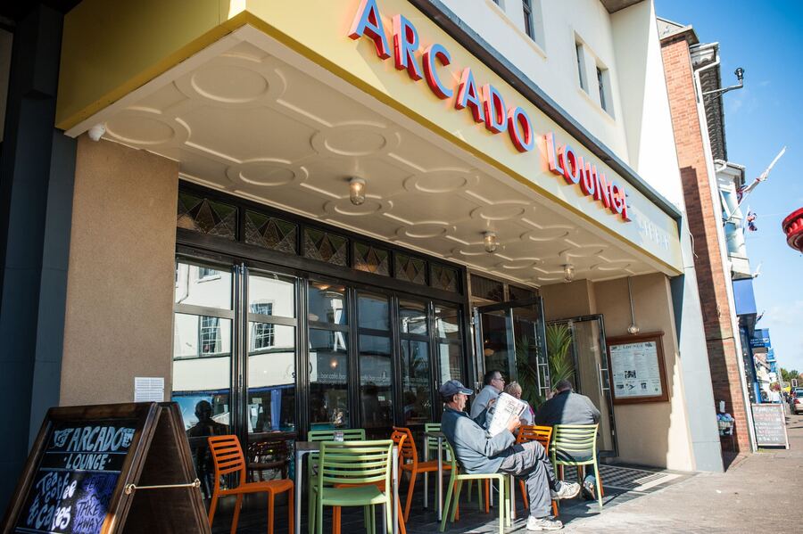 Arcado Lounge
